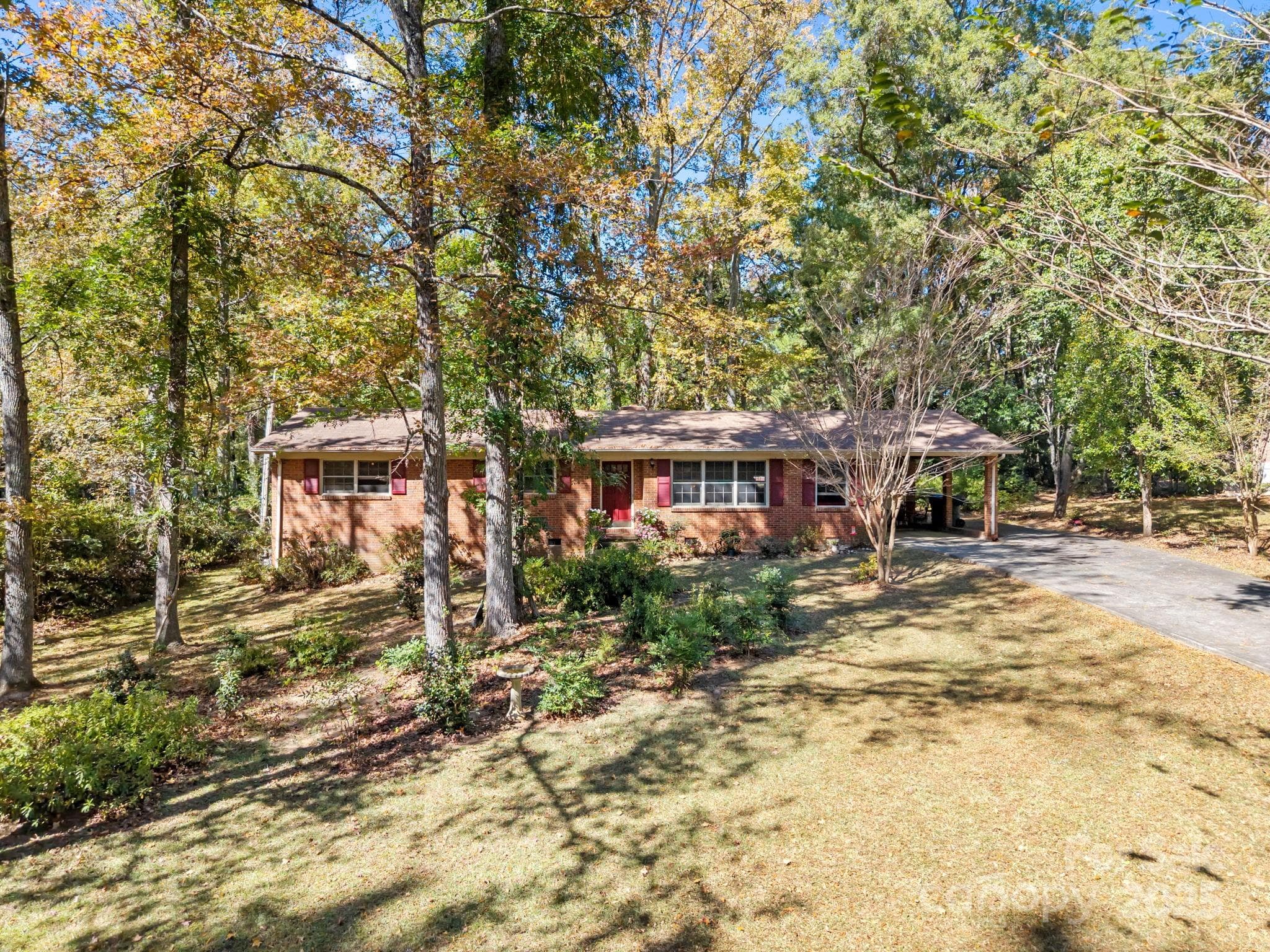 Exterior of One-Acre Cul-de-Sac Retreat in Rock Hill